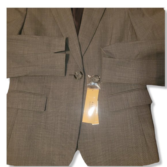NWT Wool Blazer & Skirt Suit Jacket Size 10 Skirt size 6 - Picture 9 of 16
